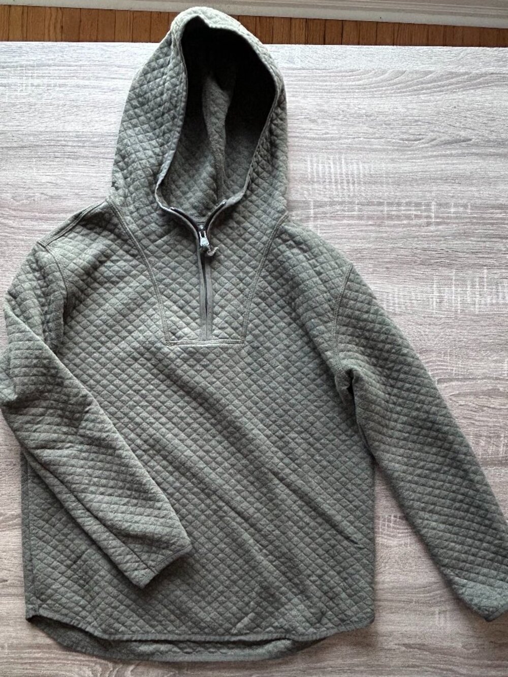Wind River Olive Green Quilted Quarter-Zip Hooded Pullover Sweater